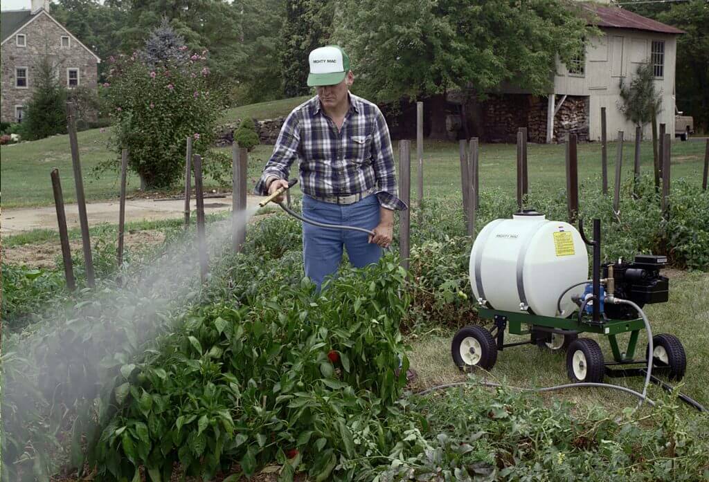 A PS322 22 gallon sprayer used in the garden